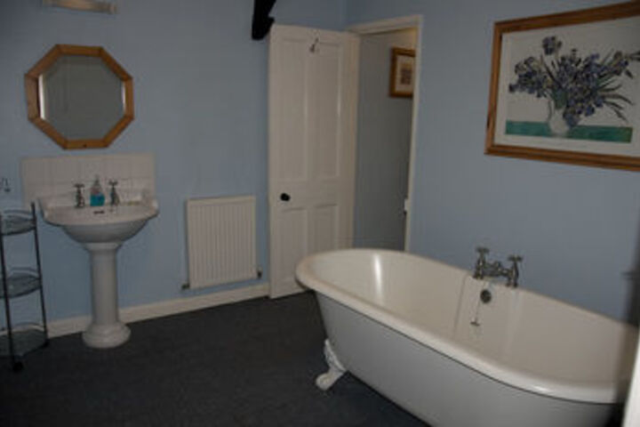 Room 4 of 30