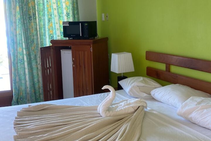 Room 9 of 23