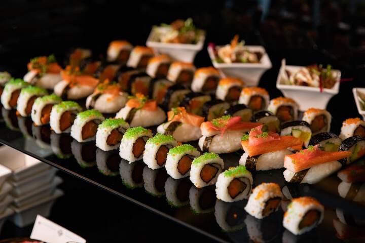 Dining 98 of 127