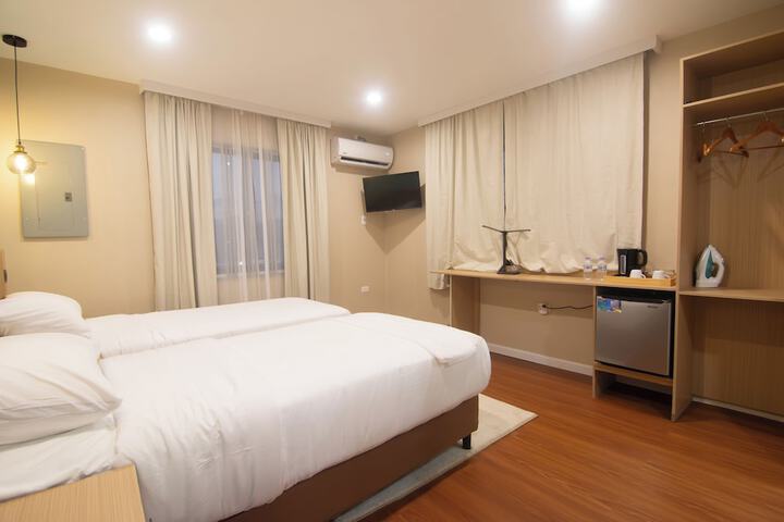 Room 15 of 49