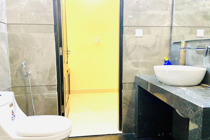 Room 29 of 60