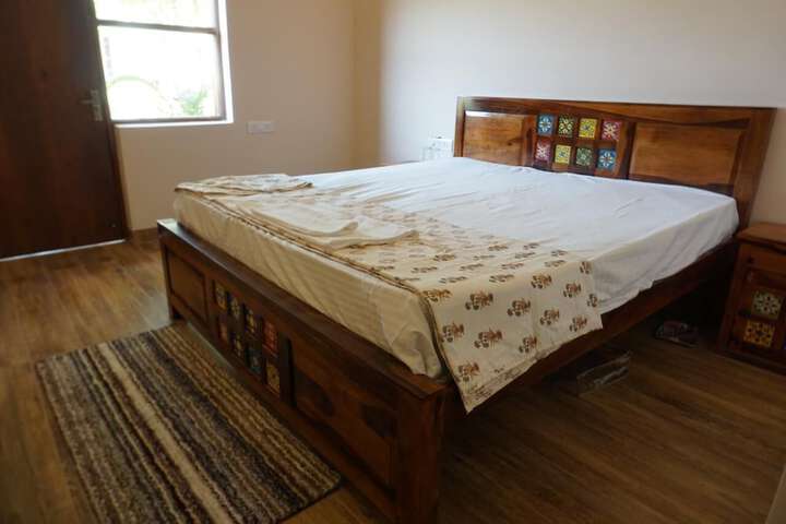Room 8 of 22
