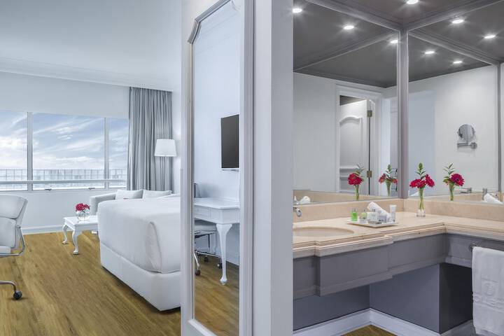 Clean Restrooms