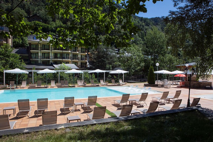 Pool Hotel
