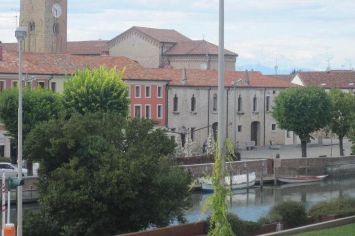 HOTEL ANNIA