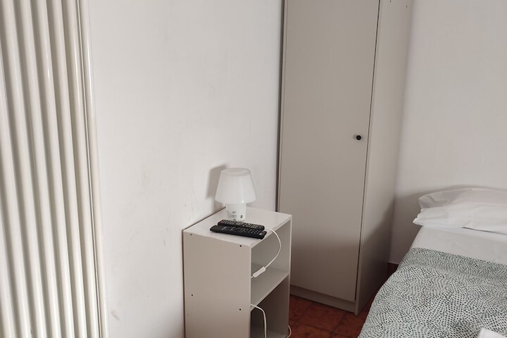 Room 22 of 30