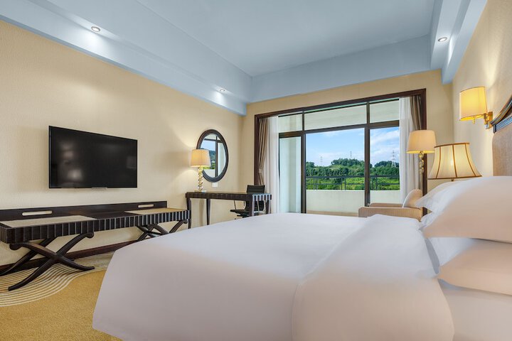 Room 9 of 29
