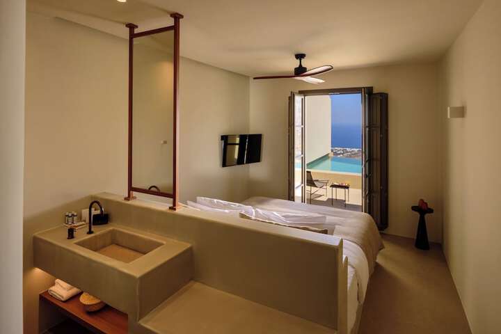 Room 40 of 189