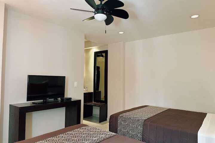 Room 47 of 87