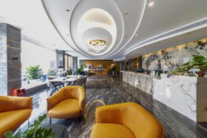 Junxiang Holiday Inn