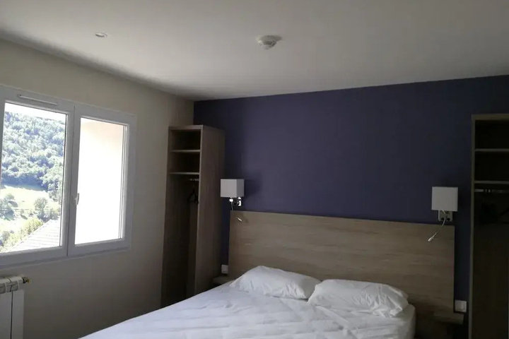 Room 3 of 14