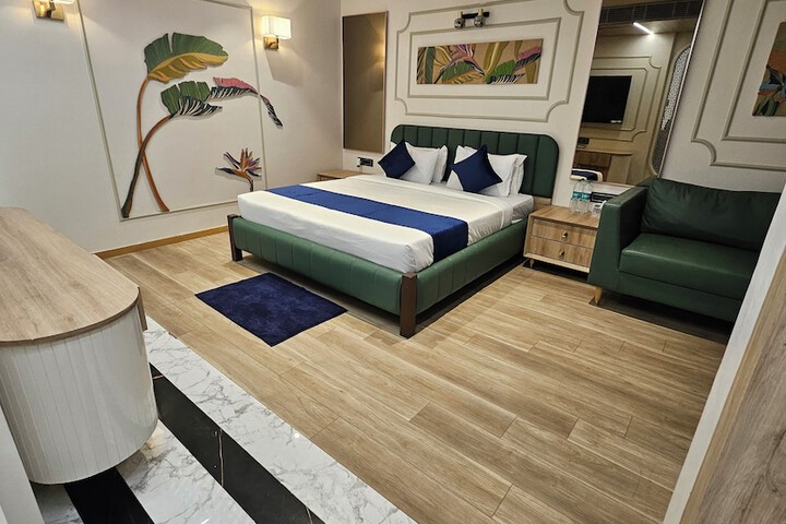 Room 10 of 63