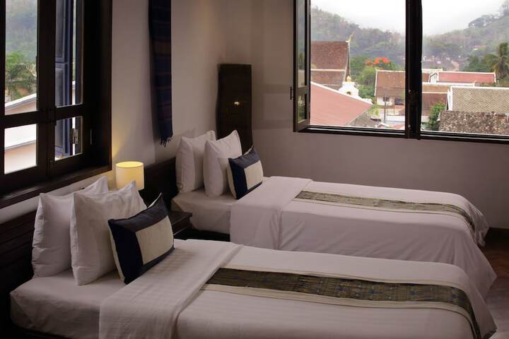 Room 15 of 49