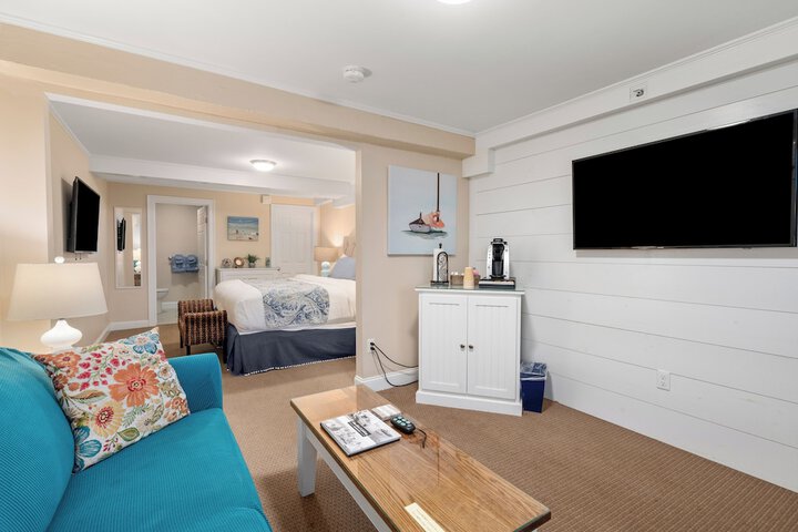 Room 41 of 79