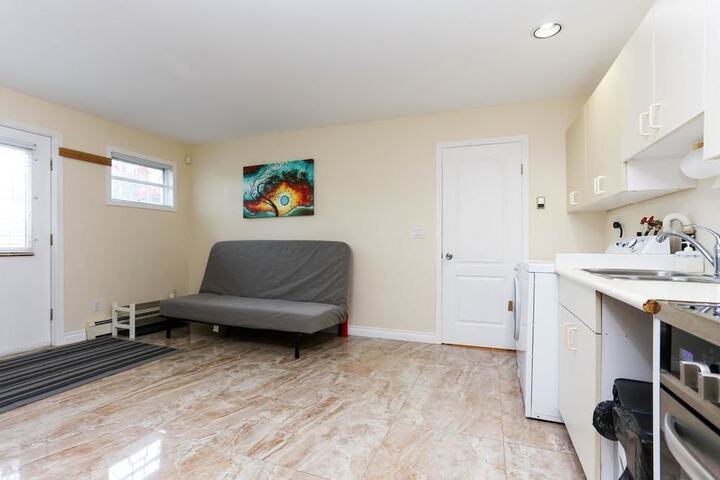 Room 15 of 27