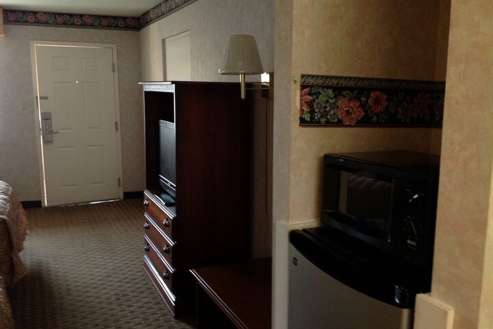 Room 24 of 36