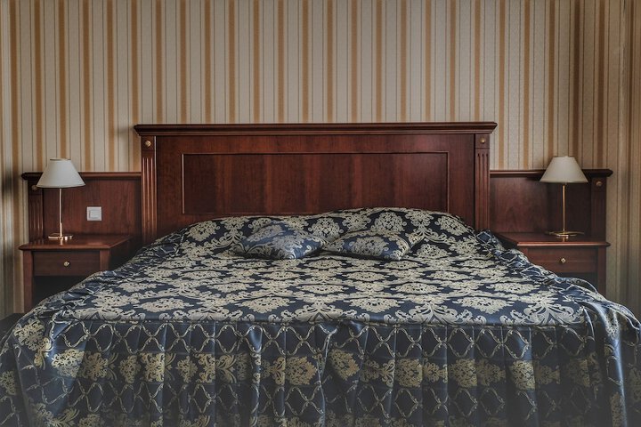 Room 5 of 56