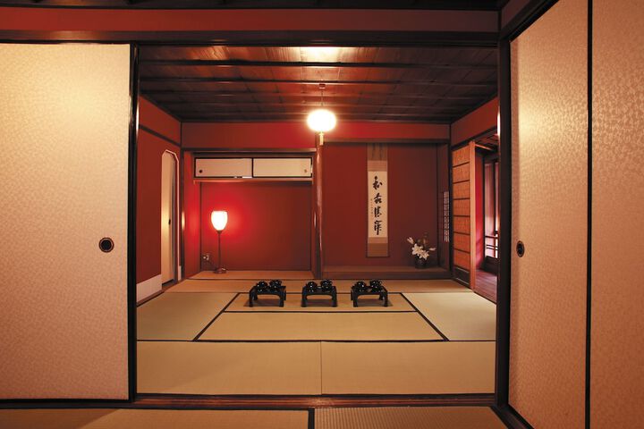 Room 11 of 26