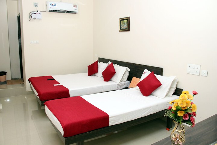 Room 10 of 21
