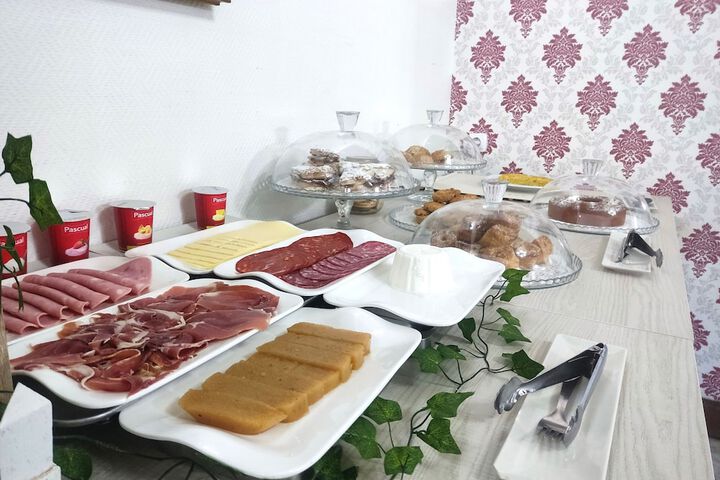 Dining 53 of 74