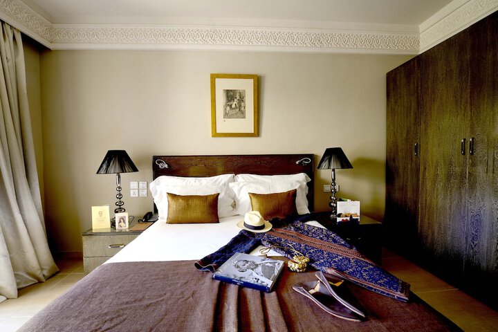 Room 9 of 48