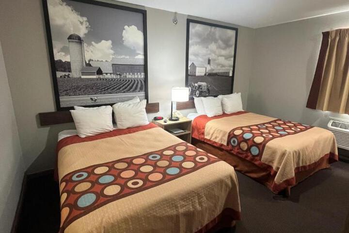 2 Double Beds (4 of 10)