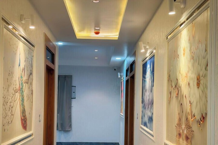 Hotel Interior 4 of 25