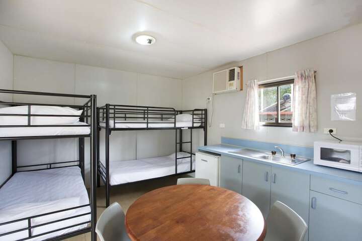 Room 4 of 33