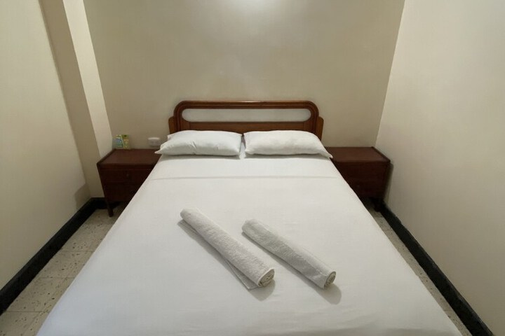 Room 15 of 31