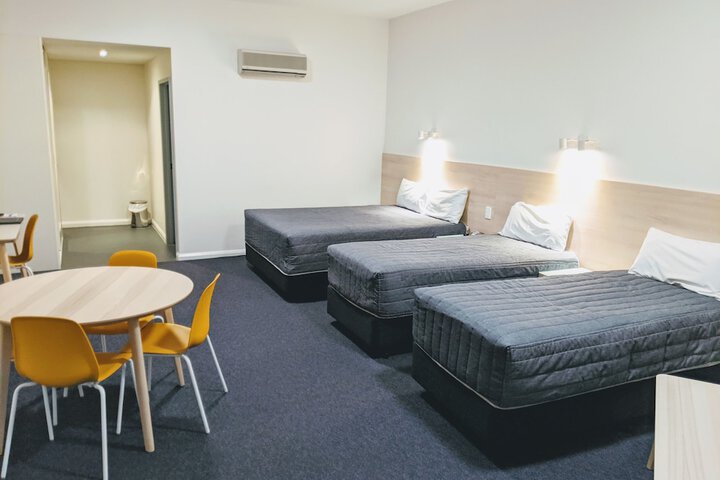 Room 10 of 41