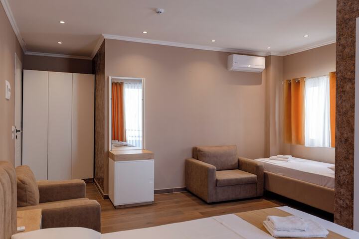 Room 78 of 129