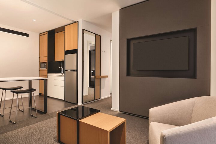 Room 18 of 53