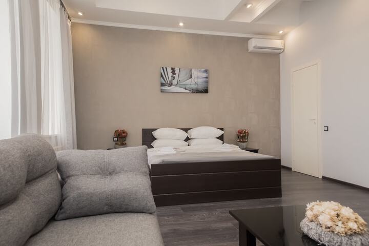 Room 15 of 34