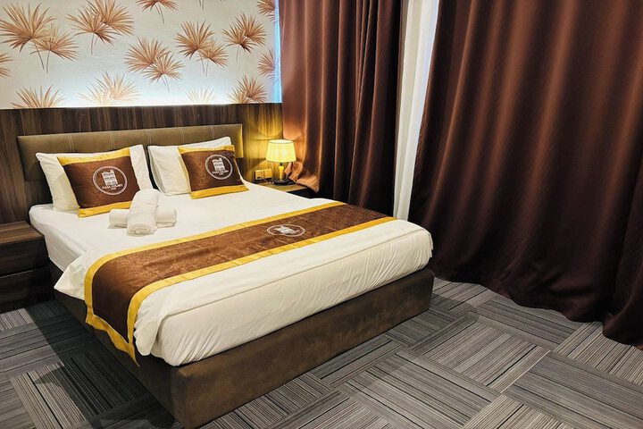 Room 19 of 52