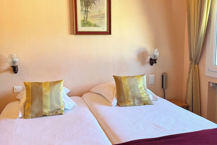 Room 5 of 55