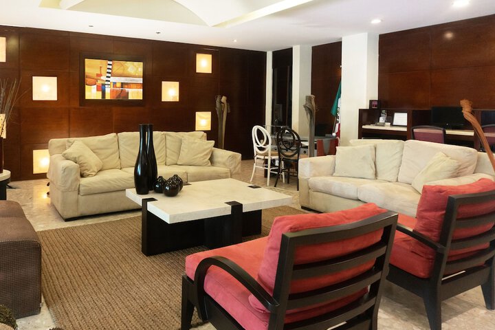 Hotel Interior 4 of 84