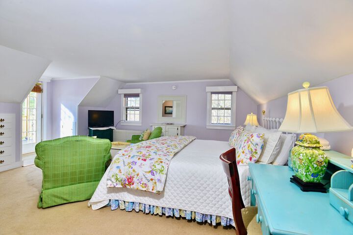 Room 35 of 288