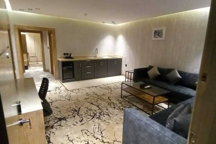 Room 22 of 38