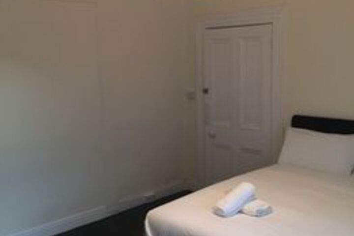 Room 7 of 26
