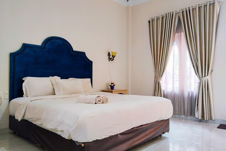 Room 18 of 93