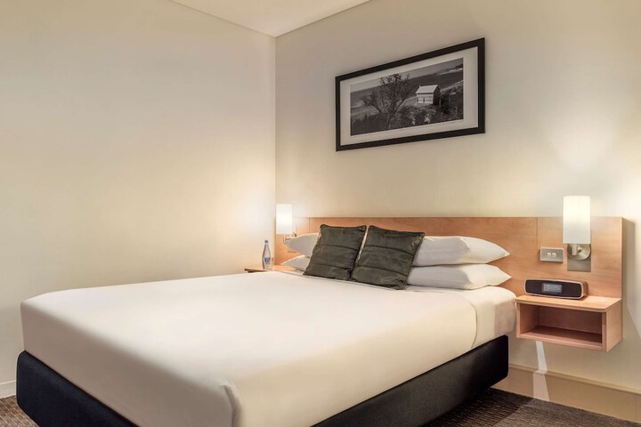 Room 14 of 92