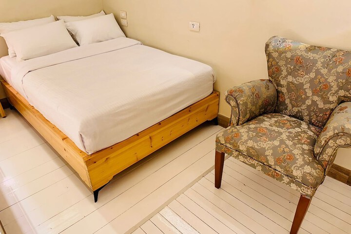 Room 28 of 58