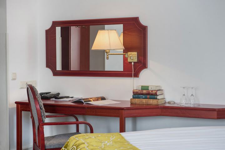 Room 22 of 187