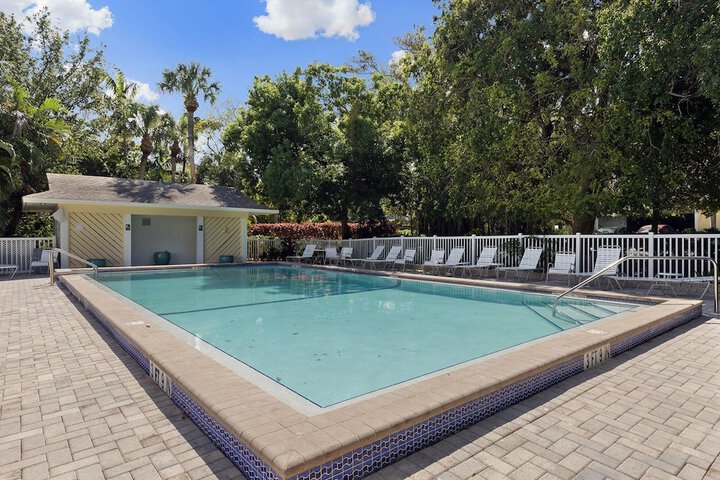 Pool 16 of 19