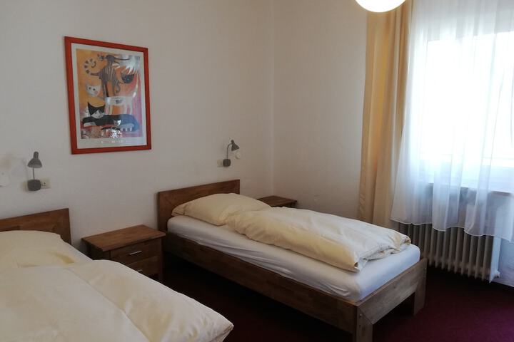 Room 2 of 6