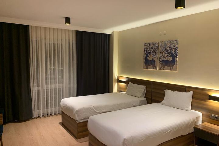 Room 33 of 45