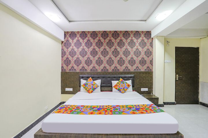 Room 9 of 23