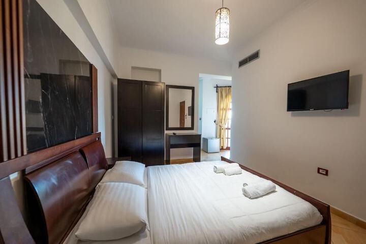 Room 29 of 100