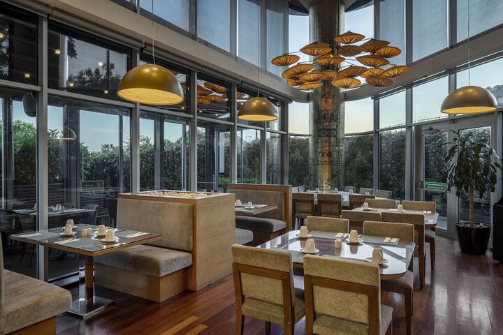 Dining 142 of 191