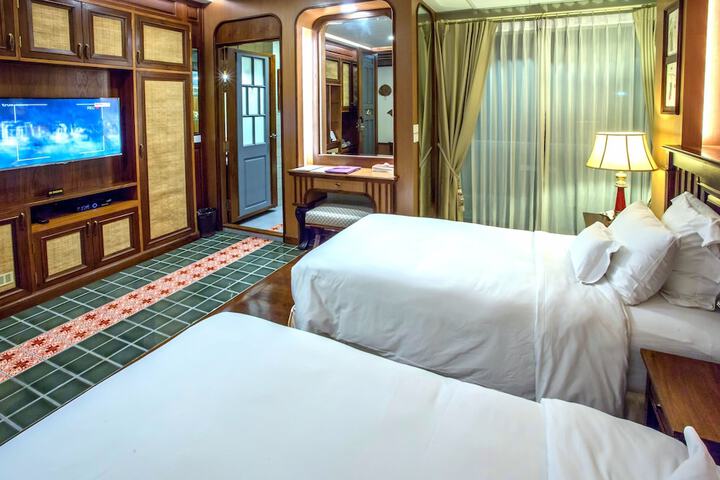 Room 20 of 53
